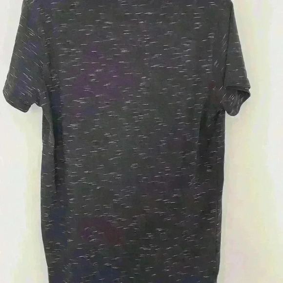 Men’s Andrew Charles by Andrew  Hilfiger T-shirt size small - Picture 2 of 5